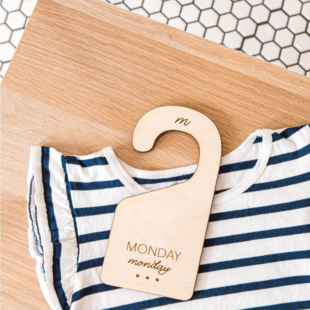 👚 Set of 7 Days of the Week Wooden Closet Dividers from Etsy